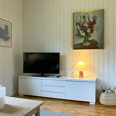 Charming And Authentic Summer House On Odden *
